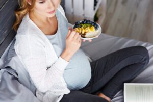 Nutrição Adequada para Mães que Amamentam e Estão Grávidas