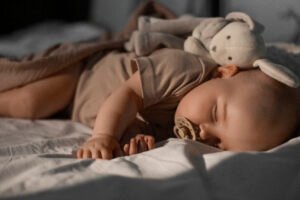 Desvendando os Ciclos de Sono do Bebê: Guia Completo para Pais